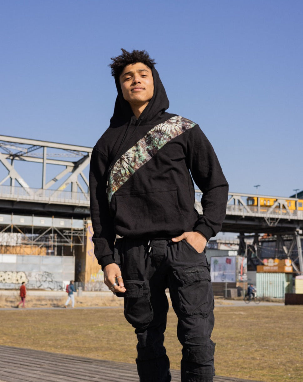 Eze Hoodie